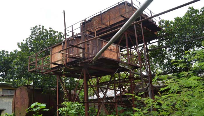 চাকরি ফিরে পাওয়ার আশায় দাদা ম্যাচ ফ্যাক্টরির শ্রমিকরা চাকরি ফিরে পাওয়ার আশায় দাদা ম্যাচ ফ্যাক্টরির শ্রমিকরা