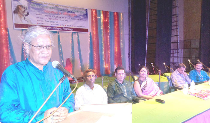 সাহিত্যকর্মে বেঁচে থাকবেন নজরুল: অধ্যাপক নুর-উন-নবী সাহিত্যকর্মে বেঁচে থাকবেন নজরুল: অধ্যাপক নুর-উন-নবী