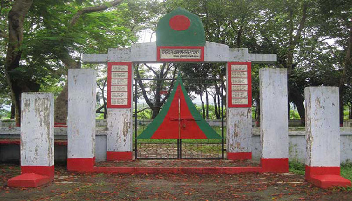 ডলুরা সীমান্তে হিন্দু-মুসলিম ৪৮ শহীদের স্মৃতিসৌধ