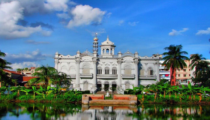 টিকাটুলির ঐতিহাসিক রোজ গার্ডেন কিনে নিচ্ছে সরকার