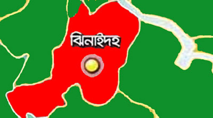ক্লাস বন্ধ করে ইউপি চেয়ারম্যানকে সংবর্ধনা ক্লাস বন্ধ করে ইউপি চেয়ারম্যানকে সংবর্ধনা