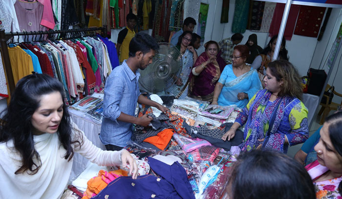 উত্তরায় শুরু হল আন্তর্জাতিক বাণিজ্য মেলা উত্তরায় শুরু হল আন্তর্জাতিক বাণিজ্য মেলা