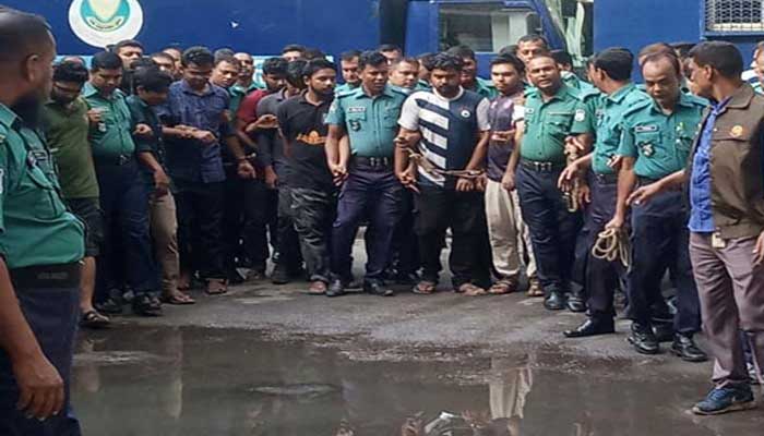আবরার হত্যায় গ্রেপ্তার ১০ আসামি রিমান্ডে আবরার হত্যায় গ্রেপ্তার ১০ আসামি রিমান্ডে