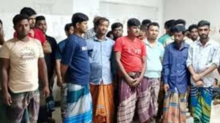 পুলিশ সদস্যকে কোপানোর ঘটনায় আটক শতাধিক পুলিশ সদস্যকে কোপানোর ঘটনায় আটক শতাধিক