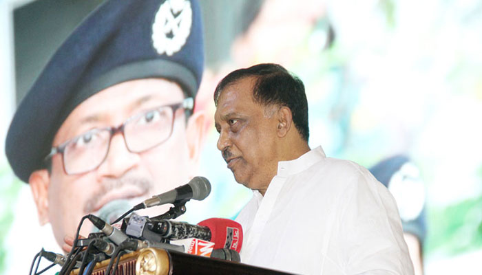 গুজবে বিভ্রান্ত হবেন না: স্বরাষ্ট্রমন্ত্রী গুজবে বিভ্রান্ত হবেন না: স্বরাষ্ট্রমন্ত্রী
