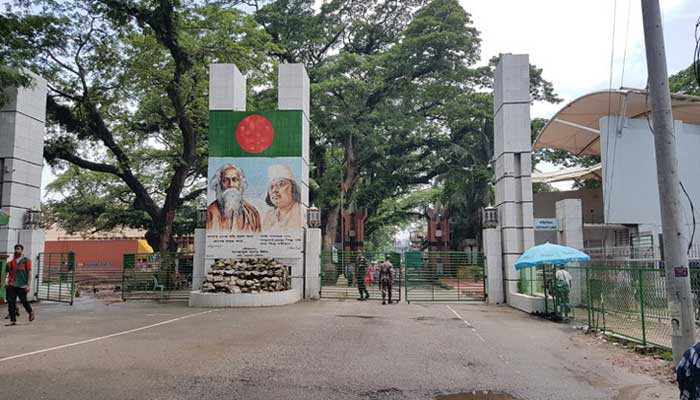 বেনাপোল বন্দরে দু’দিন পর আমদানি-রপ্তানি সচল