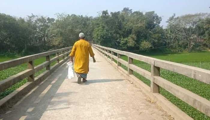 ত্রিশালে গ্রামবাসীর নিজস্ব অর্থায়নে ২৮০ ফুট কংক্রিটের সেতু ত্রিশালে গ্রামবাসীর নিজস্ব অর্থায়নে ২৮০ ফুট কংক্রিটের সেতু