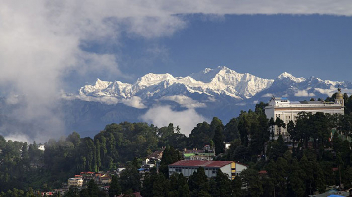 দার্জিলিংয়ে পর্যটকদের জন্য ফের চালু হলো কর