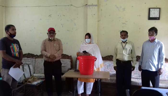 রানীশংকৈলে লটারিতে কৃষকদের ধান ক্রয়ের উদ্বোধন রানীশংকৈলে লটারিতে কৃষকদের ধান ক্রয়ের উদ্বোধন