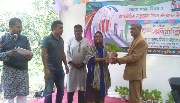 গাজীপুরে ক্ষুদে শিল্পীদের সাথে গুণীদের সম্মিলন গাজীপুরে ক্ষুদে শিল্পীদের সাথে গুণীদের সম্মিলন