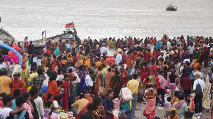 ভারতে ধর্মীয় উৎসবের সময় পানিতে ডুবে ৪৬ জনের মৃত্যু ভারতে ধর্মীয় উৎসবের সময় পানিতে ডুবে ৪৬ জনের মৃত্যু