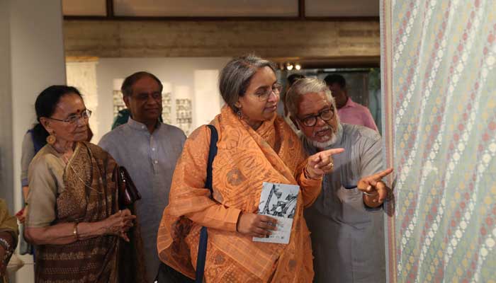 বেঙ্গল শিল্পালয়ে পাঁচ সপ্তাহব্যাপী জামদানি উৎসব শুরু বেঙ্গল শিল্পালয়ে পাঁচ সপ্তাহব্যাপী জামদানি উৎসব শুরু