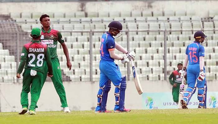 ৬ রানের আক্ষেপ বাংলাদেশ অনূর্ধ্ব-১৯ দলের:শিরোপা জিতলো ভারত ৬ রানের আক্ষেপ বাংলাদেশ অনূর্ধ্ব-১৯ দলের:শিরোপা জিতলো ভারত