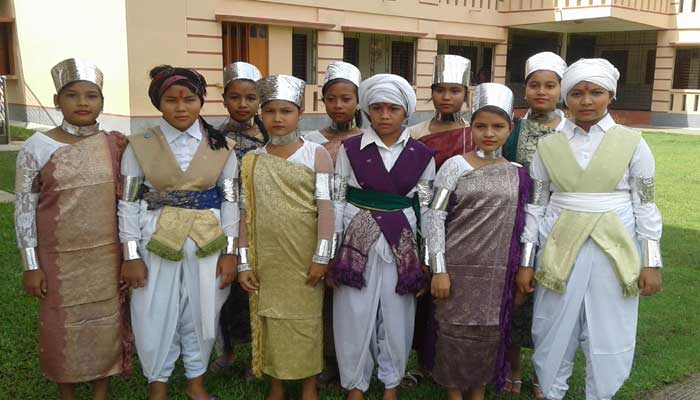 অস্তিত্ব সংকটে ক্ষুদ্র নৃগোষ্ঠির মাতৃভাষা অস্তিত্ব সংকটে ক্ষুদ্র নৃগোষ্ঠির মাতৃভাষা