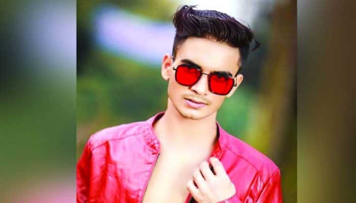 সাভারের নীলা রায় হত্যাকারী মিজান গ্রেপ্তার সাভারের নীলা রায় হত্যাকারী মিজান গ্রেপ্তার