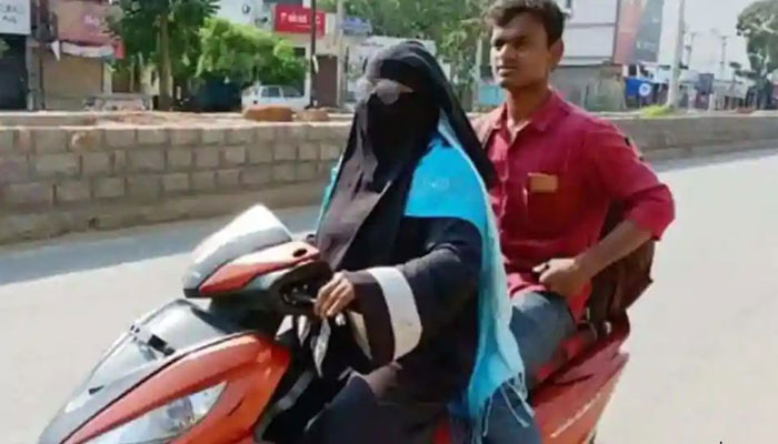 ১৪শ কিলোমিটার পাড়ি দিয়ে ছেলেকে উদ্ধার করলেন মা ১৪শ কিলোমিটার পাড়ি দিয়ে ছেলেকে উদ্ধার করলেন মা