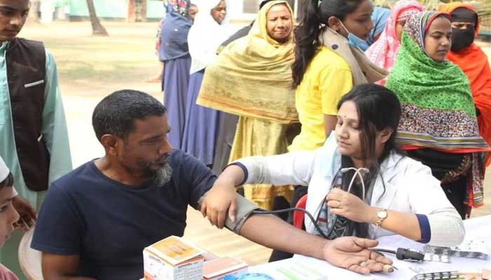 মাজেদা ফাউন্ডেশনের মহানুভব উদ্যোগ: ৫ টাকায় চিকিৎসা সেবা মাজেদা ফাউন্ডেশনের মহানুভব উদ্যোগ: ৫ টাকায় চিকিৎসা সেবা