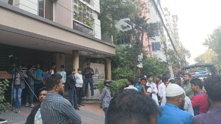 মোহাম্মদপুরে বাসায় মা-মেয়েকে কুপিয়ে হত্যা