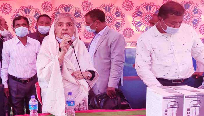ভাস্কর্য নিয়ে যারা হৈচৈ করেন, তারা মতলববাজ: মতিয়া ভাস্কর্য নিয়ে যারা হৈচৈ করেন, তারা মতলববাজ: মতিয়া