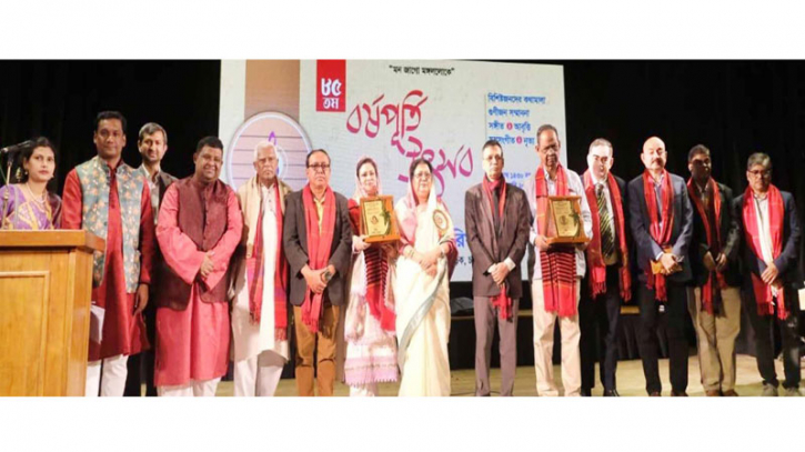 বর্ণাঢ্য আয়োজনে সঙ্গীত পরিষদের বর্ষপূর্তি উদযাপন বর্ণাঢ্য আয়োজনে সঙ্গীত পরিষদের বর্ষপূর্তি উদযাপন