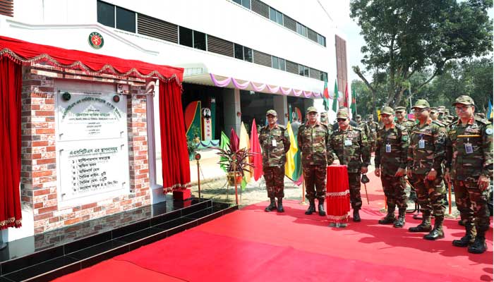 এএসপিটিএস-কে আন্তর্জাতিকমানে গড়ে তোলা হবে: সেনাবাহিনী প্রধান