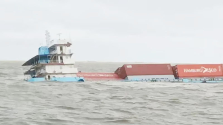 ওড়িশা উপকূলে বাংলাদেশিসহ ২৪ নাবিক নিয়ে জাহাজডুবি