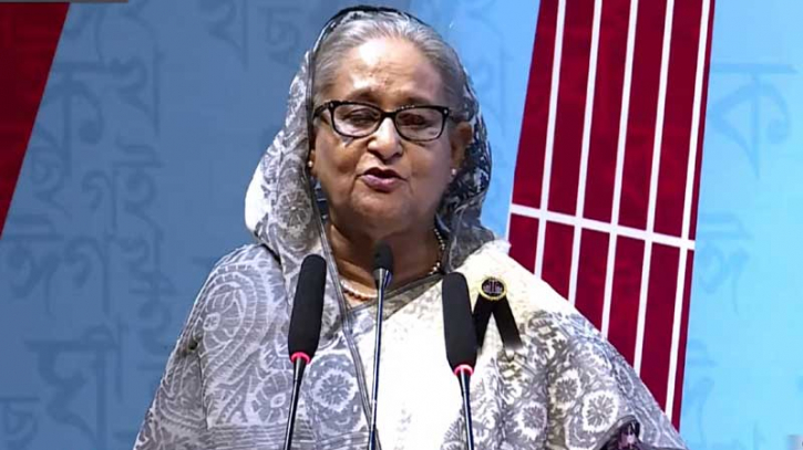 শুধু পড়লাম পরীক্ষা দিয়ে পাস করলাম তা হবে না: শেখ হাসিনা শুধু পড়লাম পরীক্ষা দিয়ে পাস করলাম তা হবে না: শেখ হাসিনা