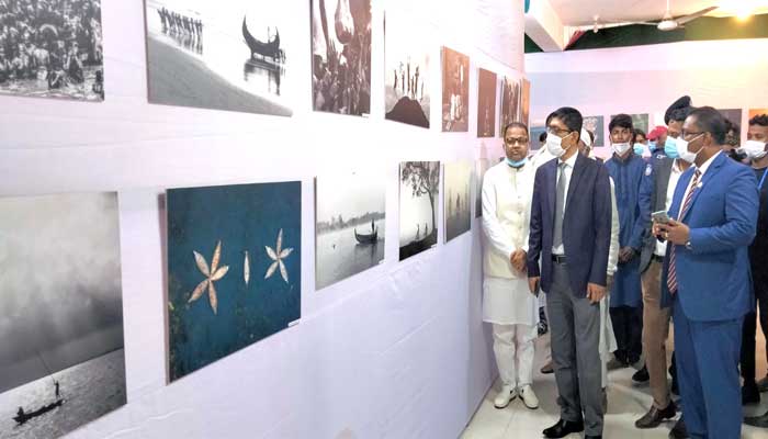 আক্কেলপুরে জাতীয় আলোকচিত্র প্রতিযোগিতা এবং প্রদর্শনী অনুষ্ঠিত আক্কেলপুরে জাতীয় আলোকচিত্র প্রতিযোগিতা এবং প্রদর্শনী অনুষ্ঠিত