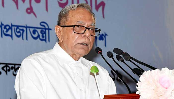 দুর্নীতিবাজ যত বড়ই হোক পার পাবে না : রাষ্ট্রপতি দুর্নীতিবাজ যত বড়ই হোক পার পাবে না : রাষ্ট্রপতি