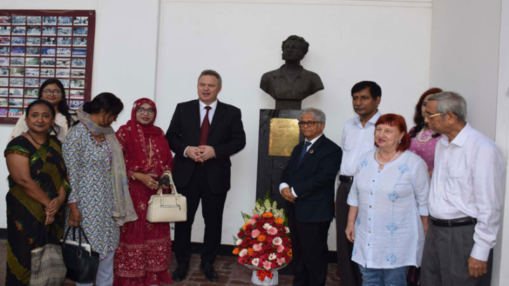 Russian House in Dhaka observes 224th birth anniversary of poet Alexander Pushkin
