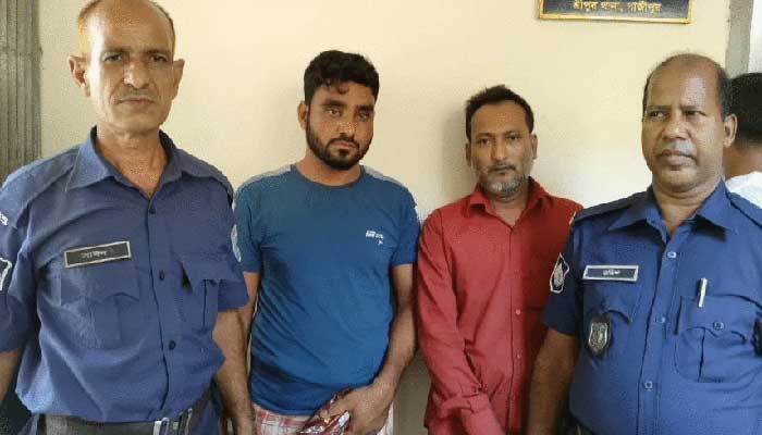 শ্রীপুরে গণধর্ষণ: ২ বখাটে গ্রেপ্তার, জড়িত অন্যদের বাঁচাতে দৌঁড়ঝাপ শ্রীপুরে গণধর্ষণ: ২ বখাটে গ্রেপ্তার, জড়িত অন্যদের বাঁচাতে দৌঁড়ঝাপ