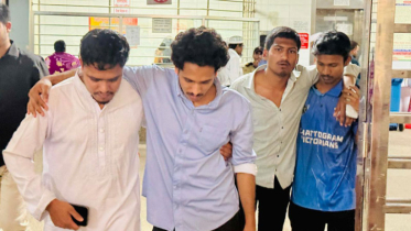 নজরুল কলেজে ছাত্রদলের সংঘর্ষ: ভিডিও করায় আক্রান্ত ২ সাংবাদিক