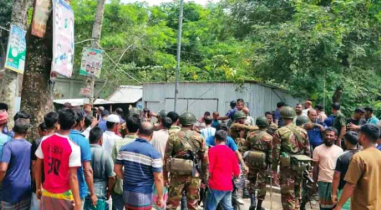 কুমিল্লায় মাজার ভাঙচুর-আগুনের ঘটনায় মামলা : আসামি ২২০০