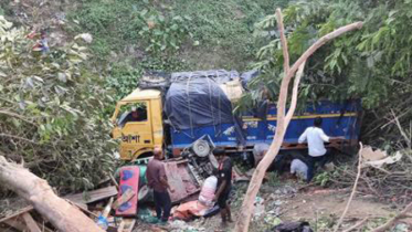 রাজশাহীতে সড়ক দুর্ঘটনায় নিহত ৪