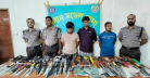 মতিঝিলে ৪৬৪ দেশীয় অস্ত্রসহ ৩ বিক্রেতা গ্রেপ্তার