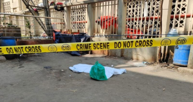 বায়তুল মোকাররমের পাশে ২টি কাটা হাত : স্কাউট ভবনের সামনে মিলল পা