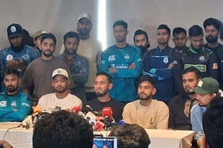 বিপিএল বয়কট :মাঠে নামছেন না ক্রিকেটাররা, অচলাবস্থা তুঙ্গে