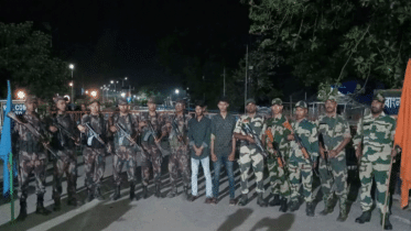 ৮ ঘণ্টা পর দুই বাংলাদেশিকে ফেরত দিল বিএসএফ