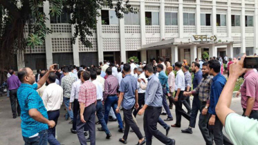 সরকারি কর্মচারী অধ্যাদেশ বাতিলের দাবিতে আজও সচিবালয়ে বিক্ষোভ
