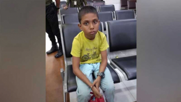 পাসপোর্ট ছাড়া বিমানে শিশু ওঠায় তিন সংস্থার ১০ জন প্রত্যাহার