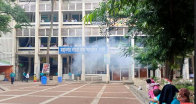 ঢাকা মহানগর আদালতে ককটেল বিস্ফোরণ