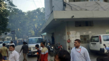 ঢাকা বিভাগীয় কমিশনারের কার্যালয়ের পাশে ককটেল বিস্ফোরণ