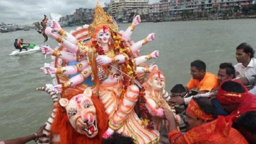 আজ বিজয়া দশমী: বিসর্জনের মাধ্যমে শেষ হচ্ছে দুর্গোৎসব