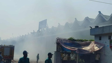 শাহজালালে আগুন: ২৪ ঘণ্টা পরও বের হচ্ছে ধোঁয়া