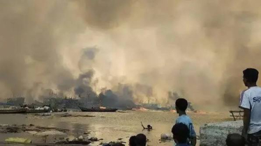 বাংলাদেশের সীমান্তের পাশে বিমান হামলায় ৫০ জন নিহত
