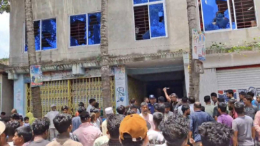 কুমিল্লায় একই পরিবারের ৩ জনকে কুপিয়ে হত্যা