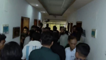 পুলিশ সুপারের কার্যালয়ে অবরুদ্ধ এনসিপির নেতারা
