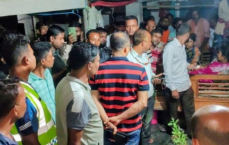 পার্বতীপুরে মা-মেয়ের ঝুলন্ত লাশ উদ্ধার