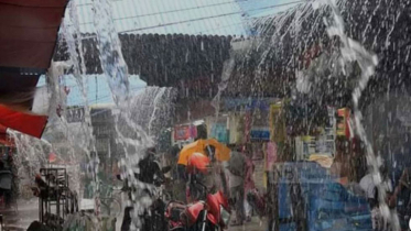 ঢাকায় ৬ ঘণ্টায় ঝরেছে ২৭ মিলিমিটার বৃষ্টি : রাতেও ভারি বর্ষণের আভাস