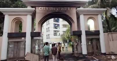 ড্যাফোডিল ও সিটি বিশ্ববিদ্যালয় শিক্ষার্থীদের মধ্যে সংঘর্ষ : ভাঙচুর-আগুন ড্যাফোডিল ও সিটি বিশ্ববিদ্যালয় শিক্ষার্থীদের মধ্যে সংঘর্ষ : ভাঙচুর-আগুন